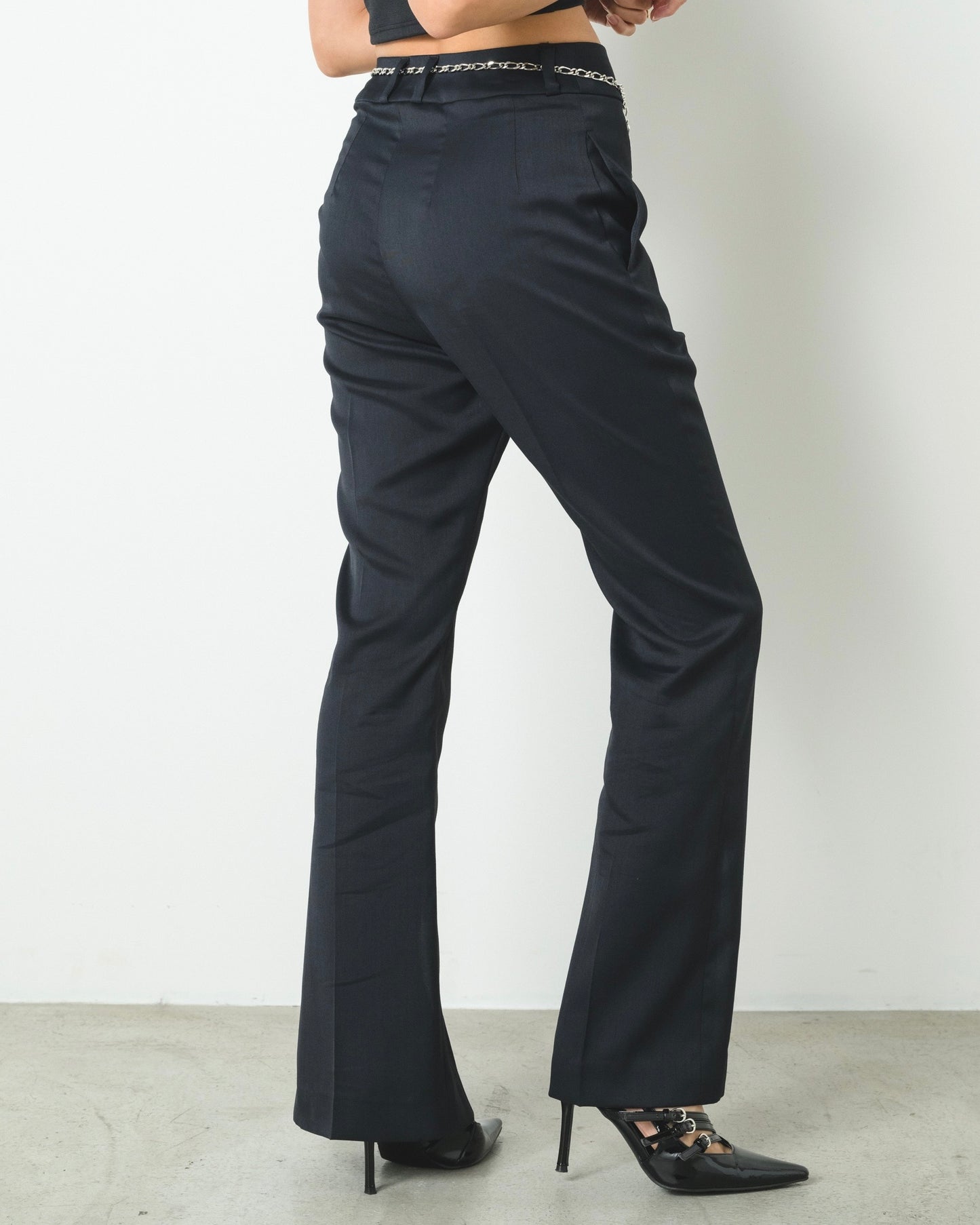 TAILORED SLIT FLARE PANTS